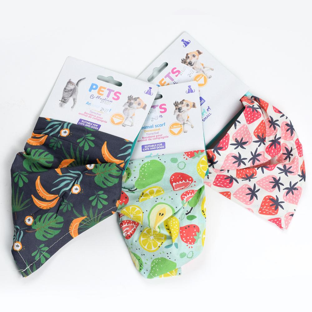 Šatka pre zvieratá v mixe vzorov.