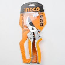 Ergonomické záhradné nožnice INGCO s dĺžkou 205 mm.