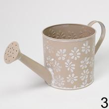 Malé kovové vázy v tvare krhly v mixe farieb.