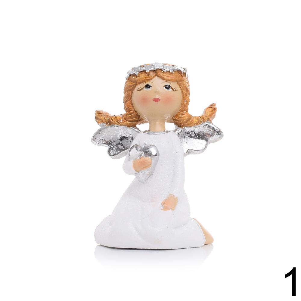 Dekoračný anjel so srdcom, biely, klačiaci.