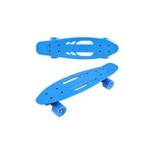 Skateboard mix farby v modrej a ružovej farbe.