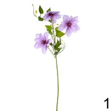 Umelé kvety clematis s tromi kvetmi a listami, 72 cm.