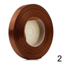 Mix farieb saténových stúh v rôznych odtieňoch.