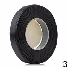 Mix farieb saténových stúh v rôznych odtieňoch.