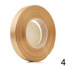 Mix farieb saténových stúh v rôznych odtieňoch.