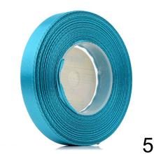 Mix farieb saténových stúh v rôznych odtieňoch.