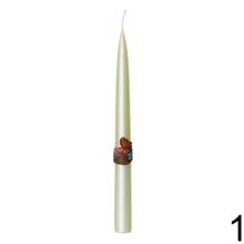 Veľkonočné sviečky v tvare špice, žltá a zelená s dekoráciou kurčaťa.