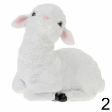 Biele ovce z polyresínu na Veľkú noc.