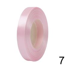 Mix farieb saténových stúh v rôznych odtieňoch.