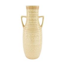 Váza z cementu s dekoratívnym vzorom