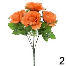 Kytica umelých ruží v mixe farieb.