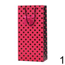 Darčeková taška na dve vína s bodkami v červenej a béžovej farbe.