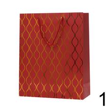 Darčeková taška mix v rôznych farbách.