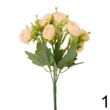 Kytica ranunculus s drobnými kvetmi a zeleňou, mix farieb, 28 cm.