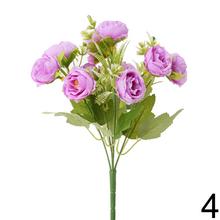 Kytica ranunculus s drobnými kvetmi a zeleňou, mix farieb, 28 cm.