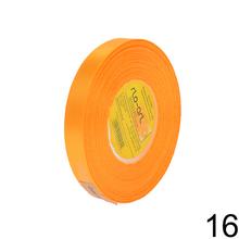 Mix farieb saténových stúh v rôznych odtieňoch.