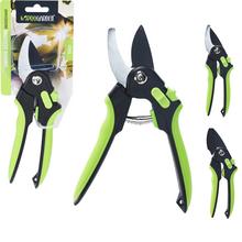 Záhradné nožnice s ergonomickou rukoväťou.