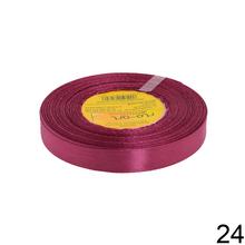 Mix farieb saténových stúh v rôznych odtieňoch.