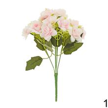 Kytica umelých ruží v mixe farieb.