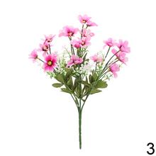 Umelé kvety margarétka v mixe farieb.