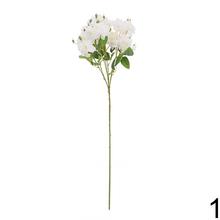 Umelé kvety ruže v mixe bielej a ružovej farby.