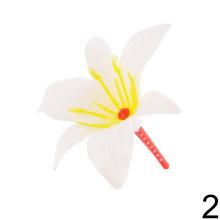 Umelá kvetina Ľalia väzbová v ružovej farbe.