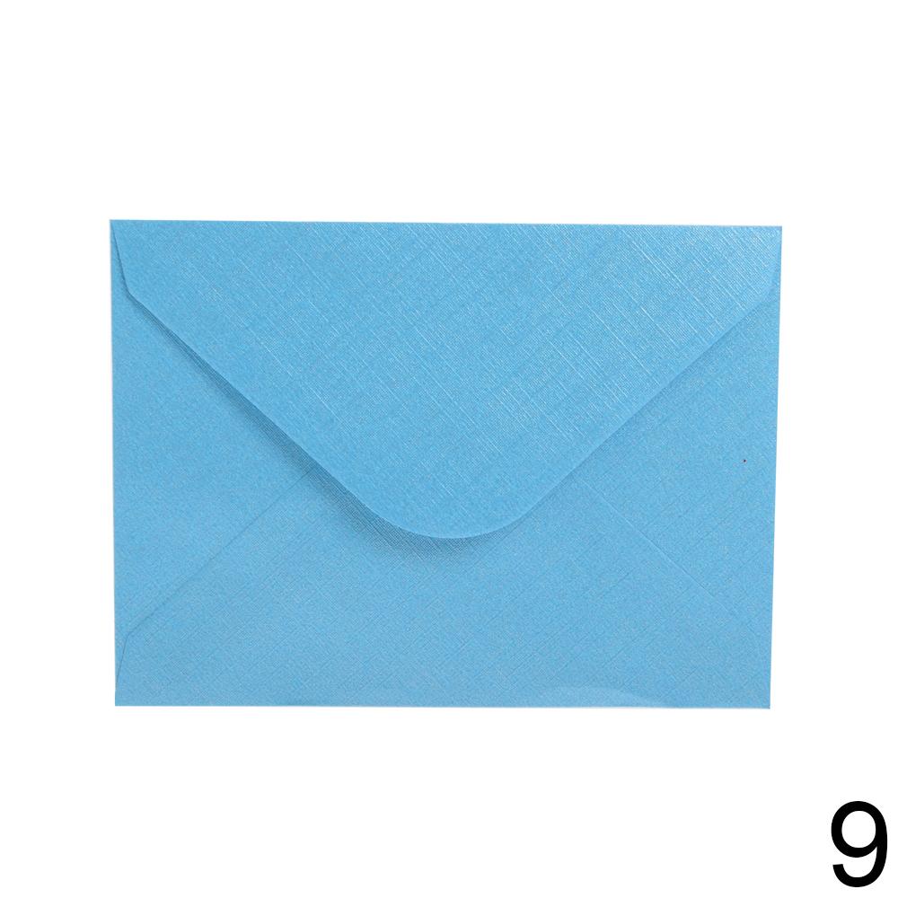 Obálky 8x11 cm v mixe farieb, balenie po 10 kusoch.