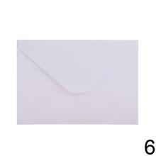 Obálky v mixe farieb 16x11 cm, balenie po 10 kusoch.