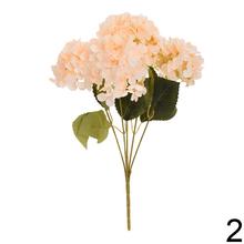 Umelé kvety hortenzie v jesenných farbách.