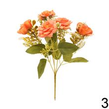 Kytica umelých ruží v mixe farieb.