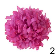 Umelé kvety chryzantéma vosková v rôznych farbách.