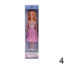 Bábika Lucy v rôznych šatách