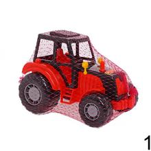 Dva plastové traktory v sieti.