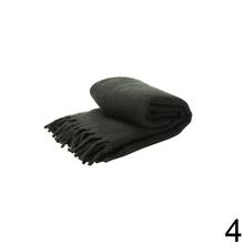 Pled v béžovej farbe s strapcami, rozmer 160x130cm.