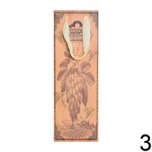 Darčeková taška na víno s dekoratívnym vzorom.