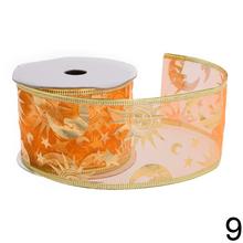 Vianočné stuhy v mixe farieb a vzorov.