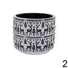 Obal na kvetináč s vianočným motívom jelene a stromčekov.