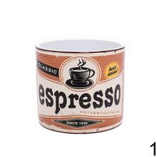 Obal na kaktus s retro dizajnom a potlačou šálky kávy.