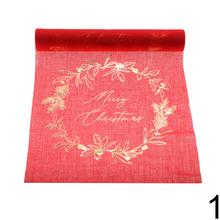 Vianočná štóla v červenej a zelenej farbe s dizajnom.