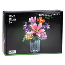 Technické bloky KVETY - kytica divých kvetov s 563 dielikmi.