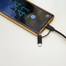 Nabíjací kabel 2v1 s USB a Lightning konektorom