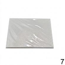 Obálky v mixe farieb 16x11 cm, balenie po 10 kusoch.