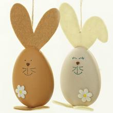 Závesný dekoratívny zajac mix na Veľkú noc.