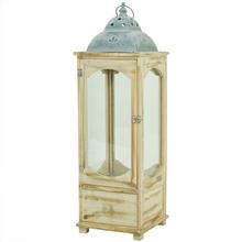 Lampa s dreveným rámom a kovovým vrchom, hnedá a šedá farba.