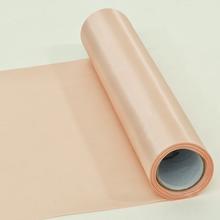 Satenová rolka v pudrovej farbe, 32 cm x 6 m.