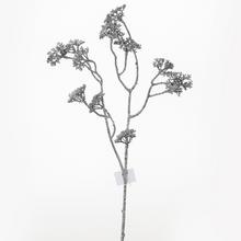 Umelá vetvička cyprusťeku so strieborným glitrom, 55 cm.