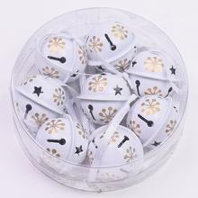 Biele a zlaté rolničky v sade po 8 kusoch.