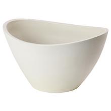 Biela mrazuvzdorná misa s moderným dizajnom.