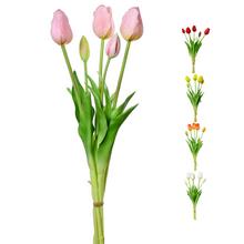 Kytica umelých tulipánov v mixe farieb.