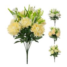 Kytica umelých chryzantém v mixe farieb.